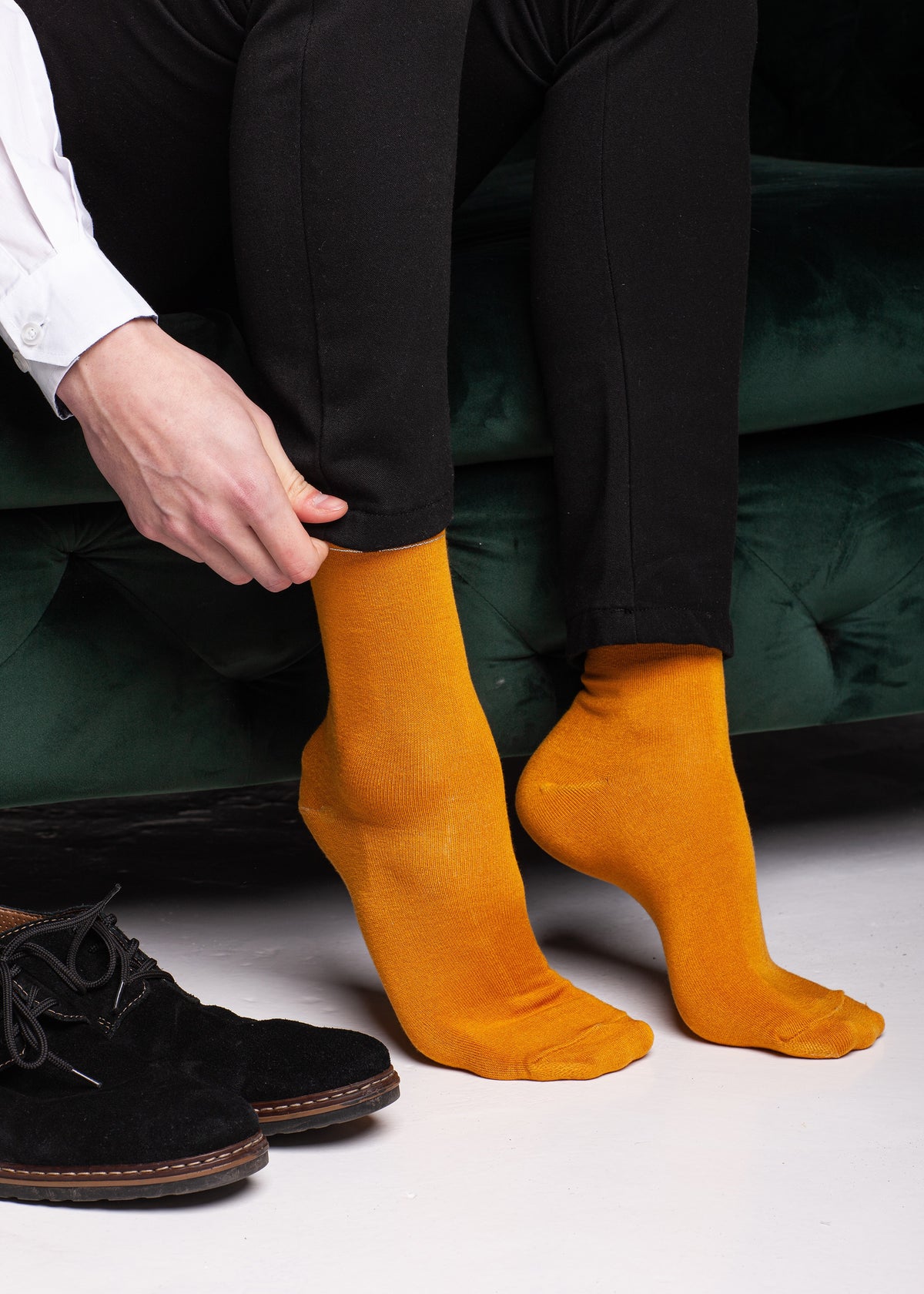 NUDUS Men’s Super Soft Bamboo Dress Socks 5-Pair Gift Box